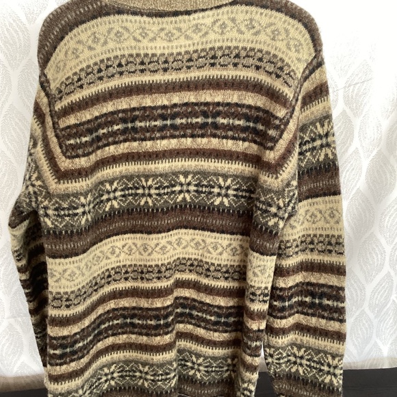 Croft and Barrow size large wool sweater - Picture 4 of 4